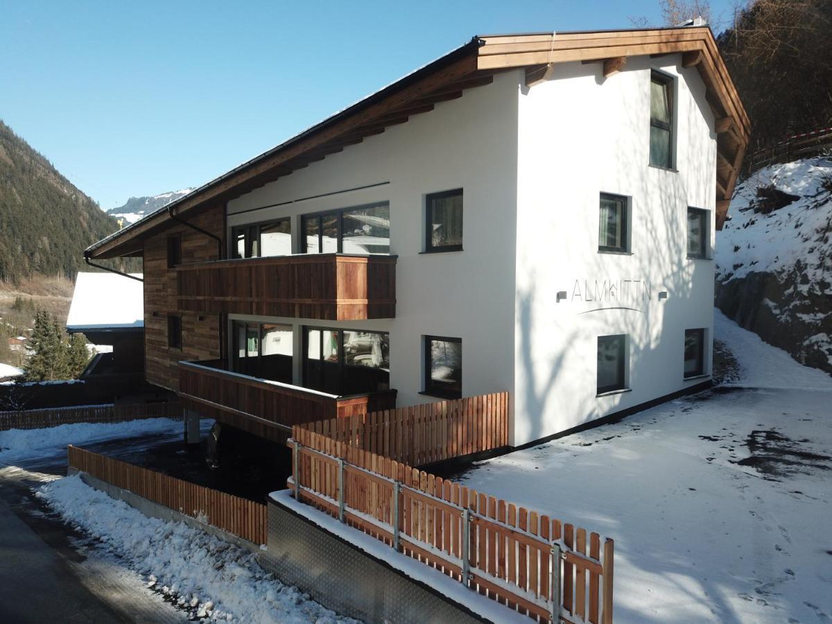 Almhittn - Luxus Appartements Finkenberg Luaran gambar