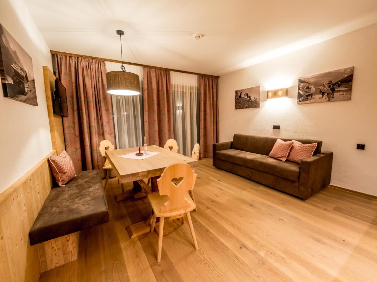 Almhittn - Luxus Appartements Finkenberg Luaran gambar